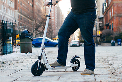 Электросамокат зимой – как использовать и хранить
