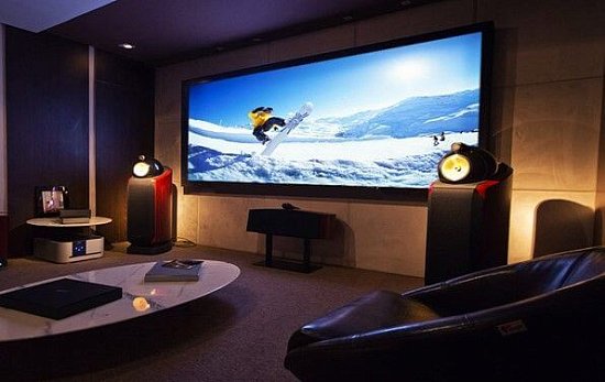 Какой домашний кинотеатр покупать: проводной или беспроводной?